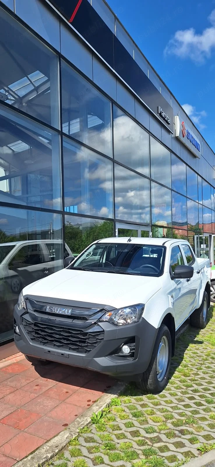 NOUA Isuzu D-Max CABINA DUBLA Classic 1.9 4x4 Automata - 5 ani GARANTIE