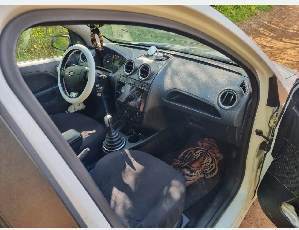 Vând Ford Fiesta 2006 1,6 tdci