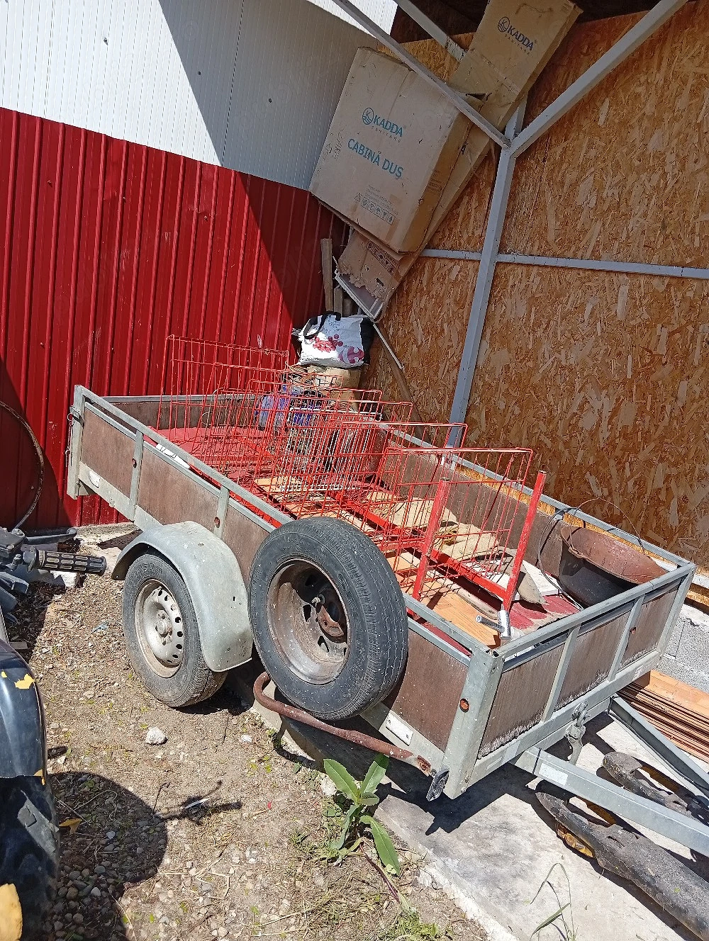 Remorcă 750 kg basculabilă 