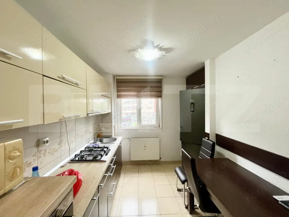 Apartament decomandat de vanzare, etaj 2, zona Dacia