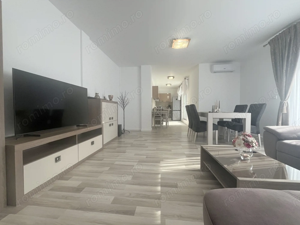 Apartament tip penthouse, zona Sud Plaza