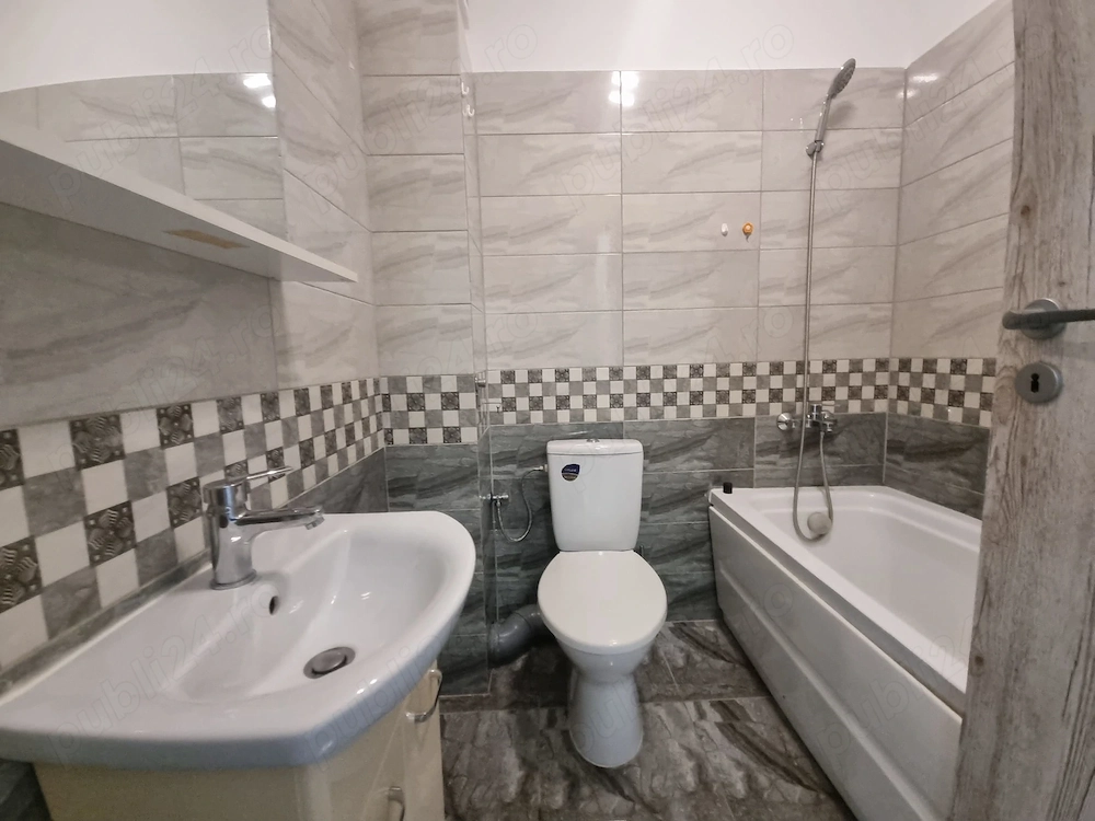 Apartament 2 camere, decomandat, Bloc cu Lift, Strada Postalionului, Liber, Mutare Rapida