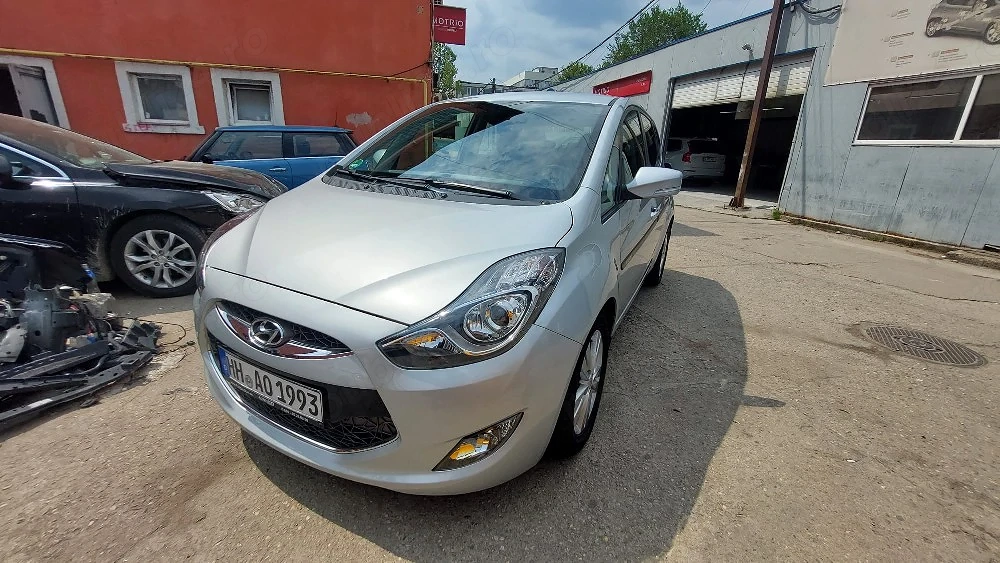 vand  hyundai ix20 din 2010