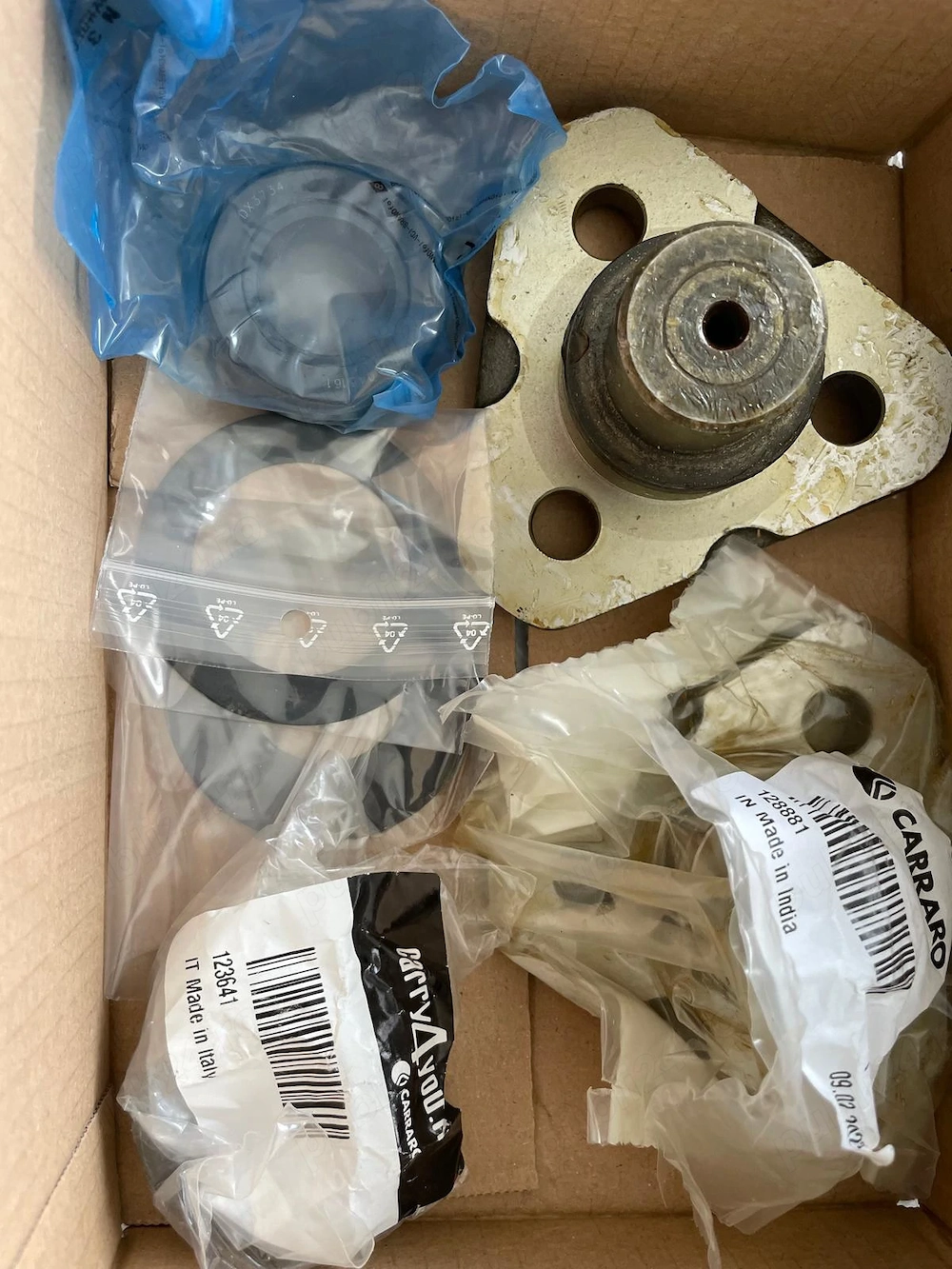 Set pivoti 3 gauri punte fata (superior+inferior, distantiere, bucsi) CARRARO 68586 (128880+128881)
