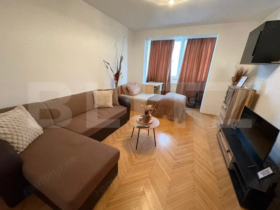 Apartament 2 camere, decomandat, 51 mp, zona Centrala