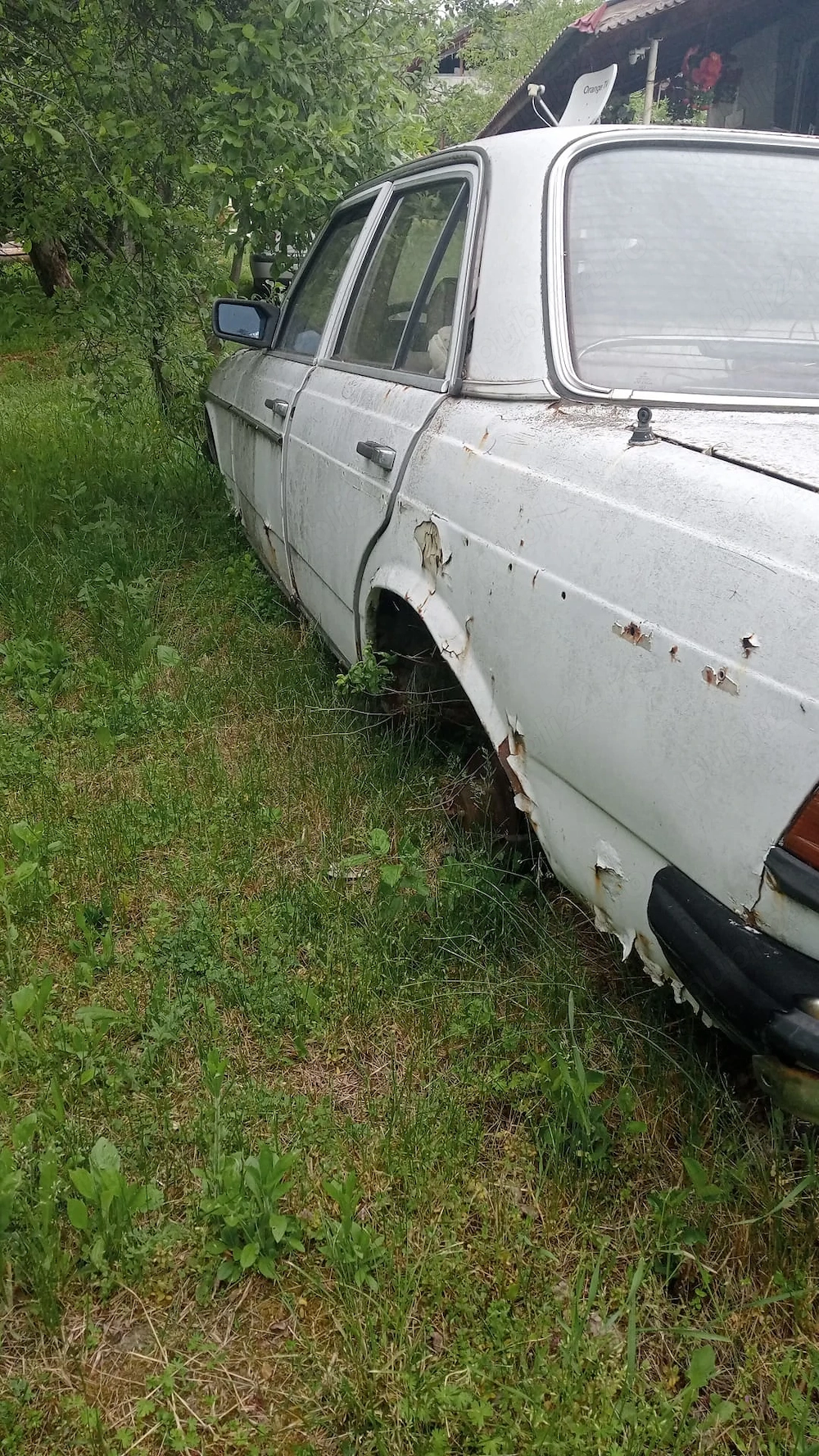 Vand Mercedes Cobra ( motor , cutie de viteze si caroserie deteriorata) 