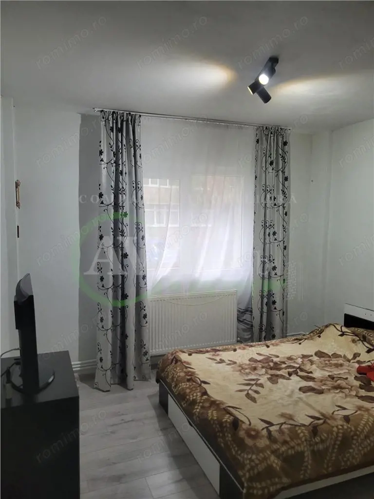 Apartament 2 camere decomandat zona Mioritei