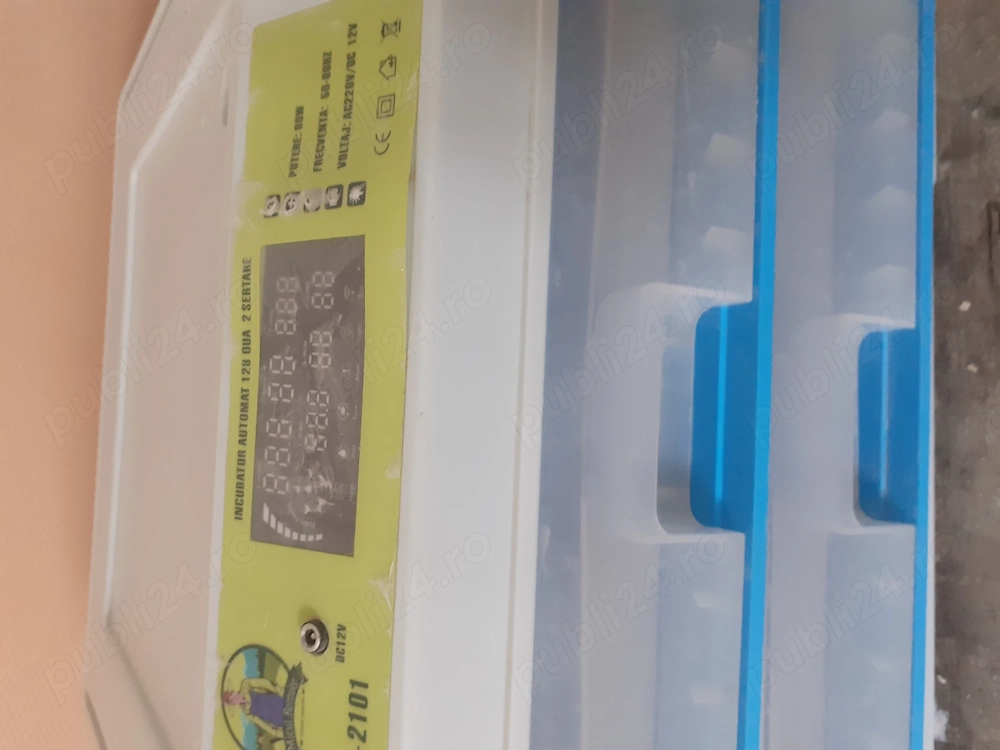 Vand incubator automat cu 2 sertare