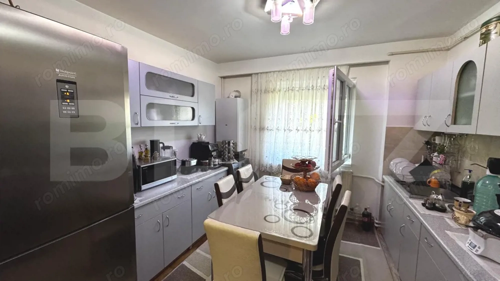 Apartament cu 2 camere, 58 mp utili, zona Cetate