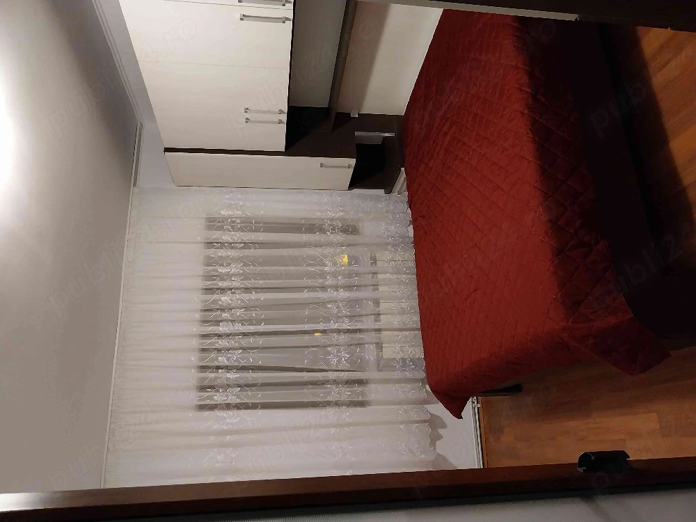 apartament 4 camere de inchiriat