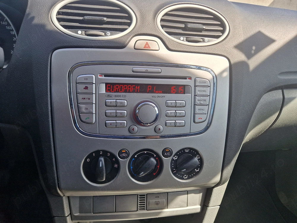 Se vinde masina Ford Focus 1.6  90CP Diesel Euro 5