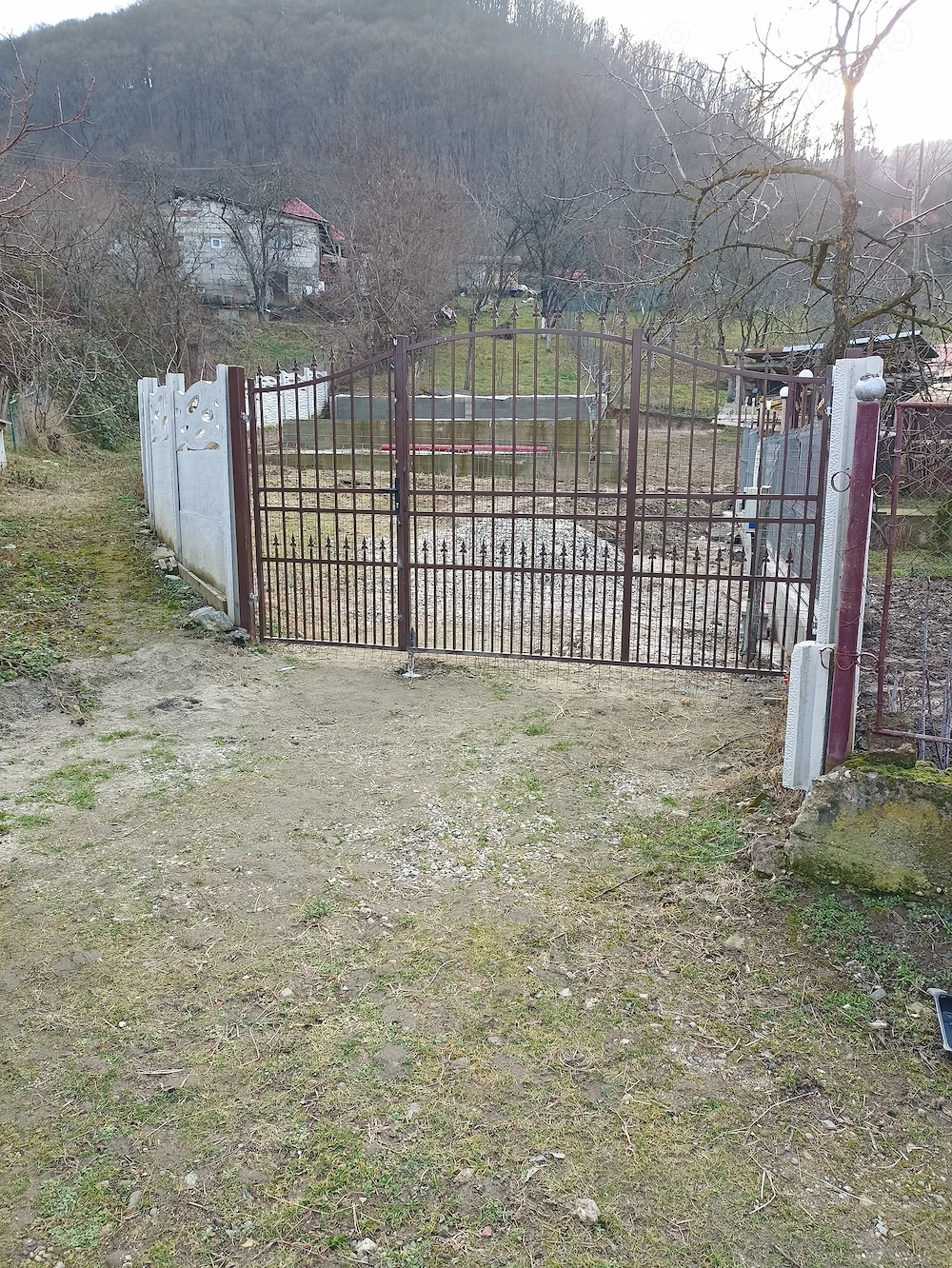 Vând proprietate in loc Vețel jud Hunedoara 