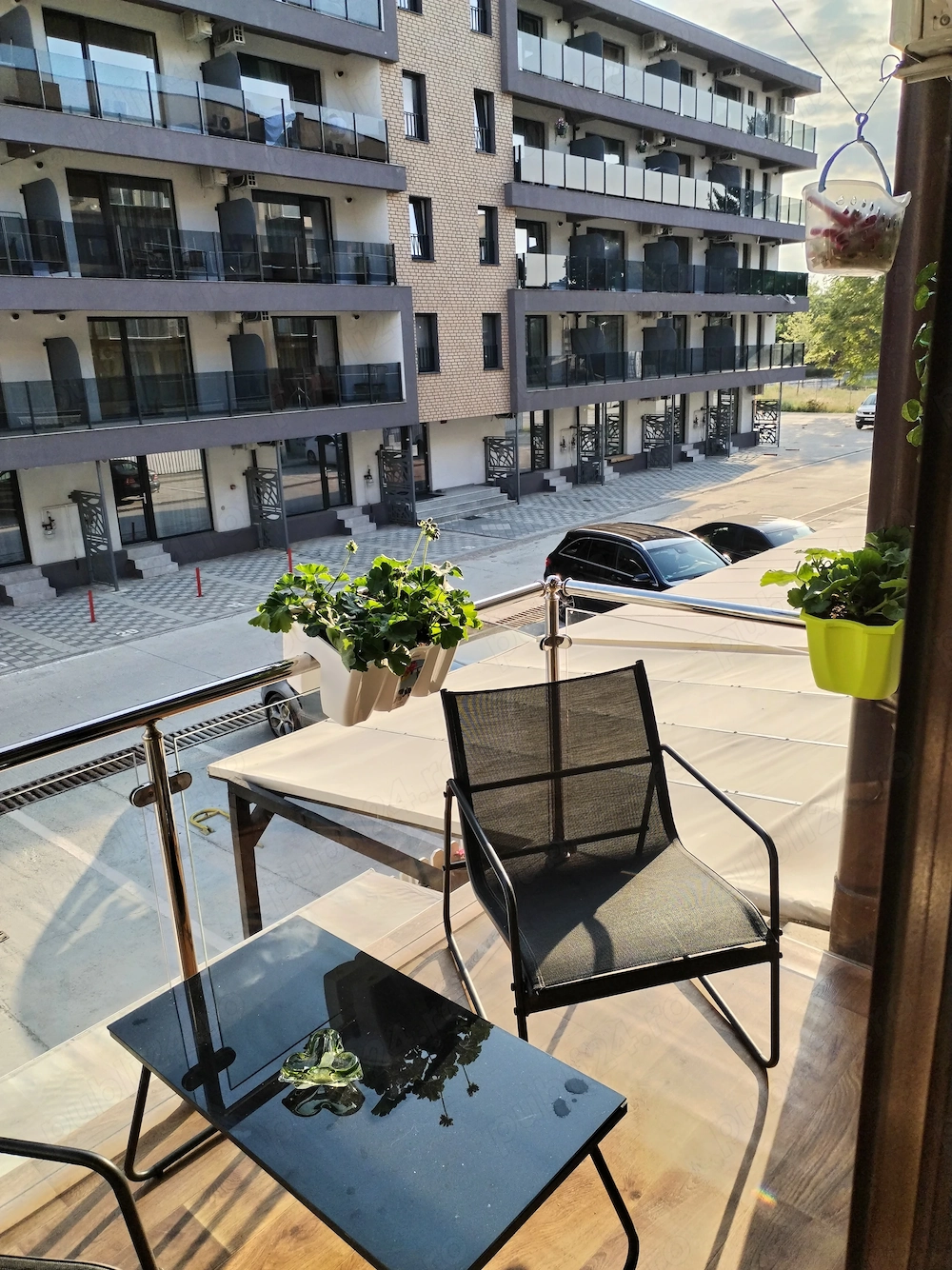 Închiriez apartament regim hotelier