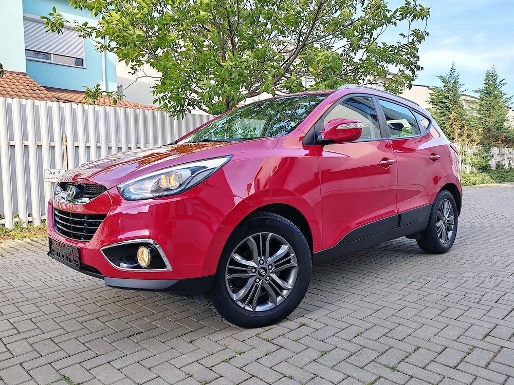 Hyundai IX 35 2.0 CRDI 4x4 NaviPieleLedCmrMasalierInczScaune BanchetaClimatronicJanteAluVara Iarna