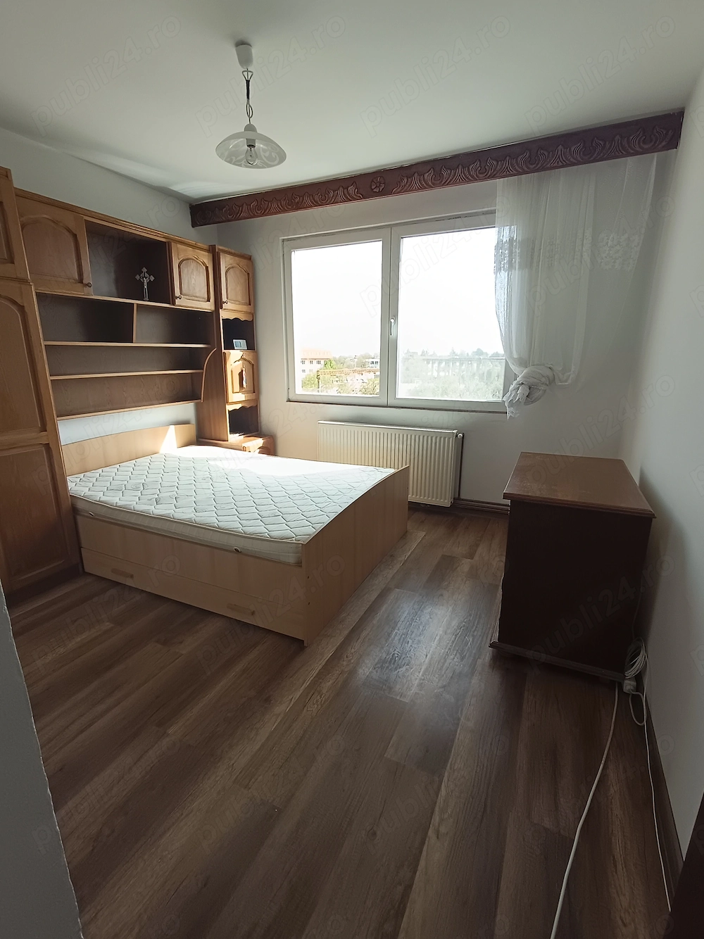 Proprietar apartament cu 2 camere decomandat 