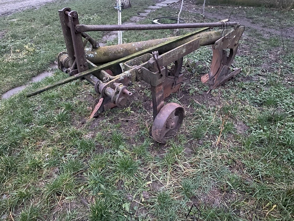 Vând utilaje agricole pentru u650