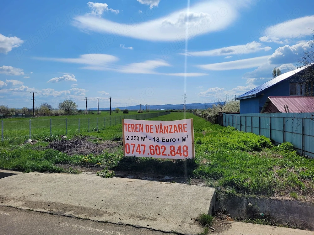 Vând teren intravilan în satul Osoi, Comuna Comarna , Iași 