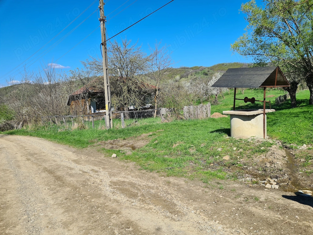 Vând teren în Com . Dumitresti, Jud. Vrancea 