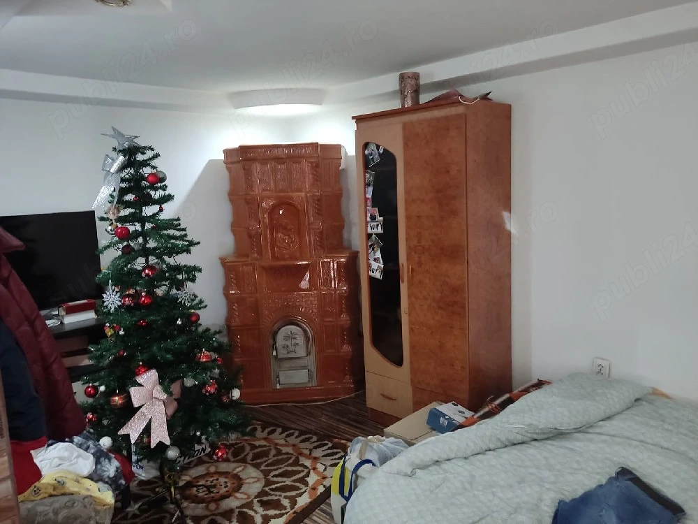 Vand Casa din BCA in Com.Cordun ,300 mp teren ,56.900 Euro neg 