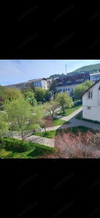 Proprietar vând garsonieră Strada Posada, Etaj 2