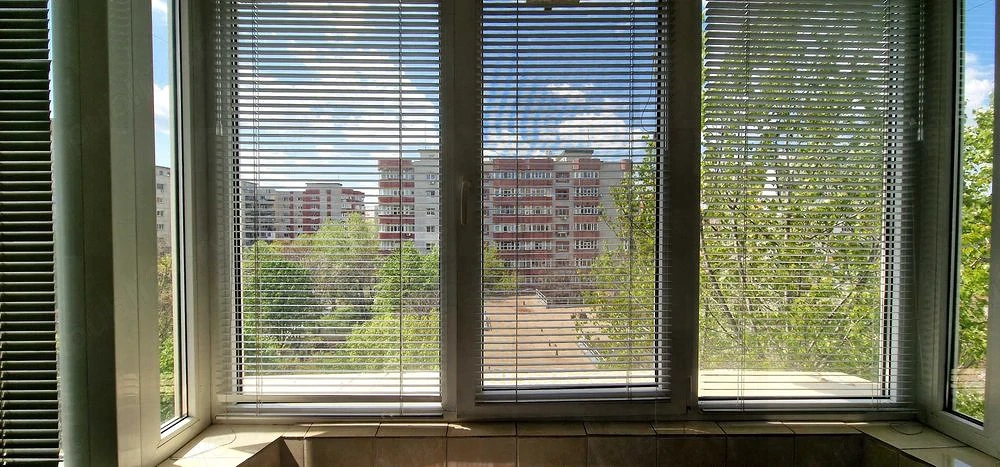 2 Cam Dec Mobilat Utilat Balcon  Parcare Gradinita Parc Sebastian
