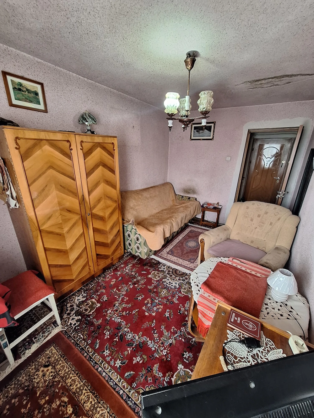 3 camere zona Traian , supafata 65 mp