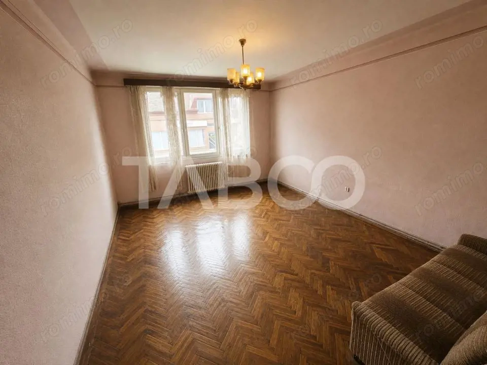Apartament de vanzare 150mp utili + gradina 300mp zona Piata Cluj