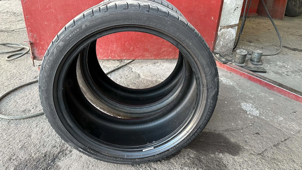 Vând 2 cauciucuri de vară Bridgestone Potenza 245/35R18