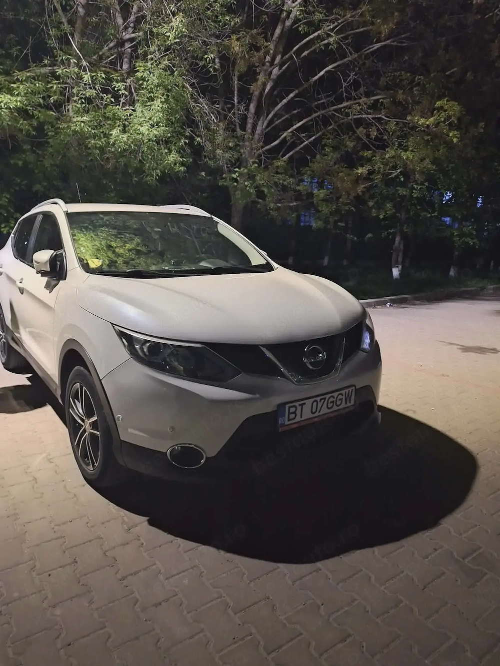 Vând Nissan qashqai din 2014 