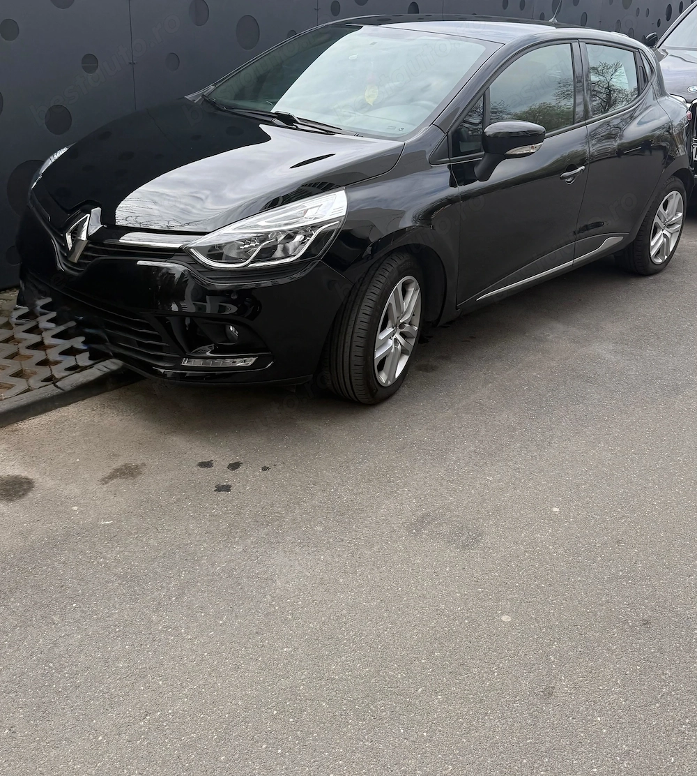 Ofer spre vânzare un autoturism marca Renault Clio 4, motorizare benzină 1.2 l, rulaj (9800 Km).