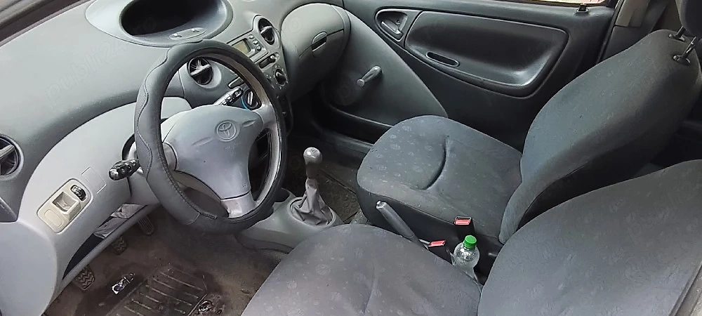 Toyota yaris 2001