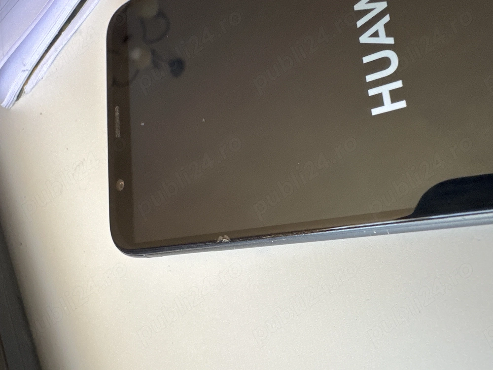 Huawei P Smart 2019   funcțional, defect estetic