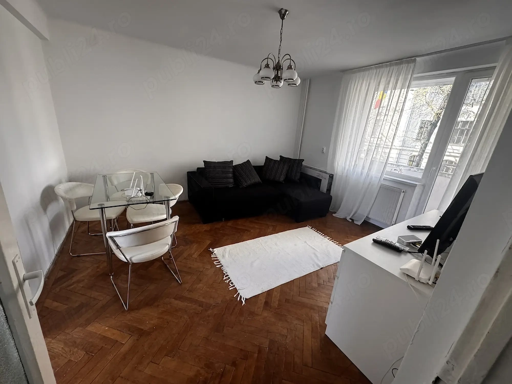 Închiriere apartament 3 camere, 64m2, 400euro lună, maxim 2 persoane