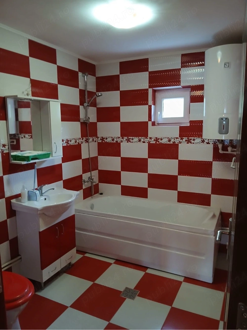vand casa in zona calnicelului