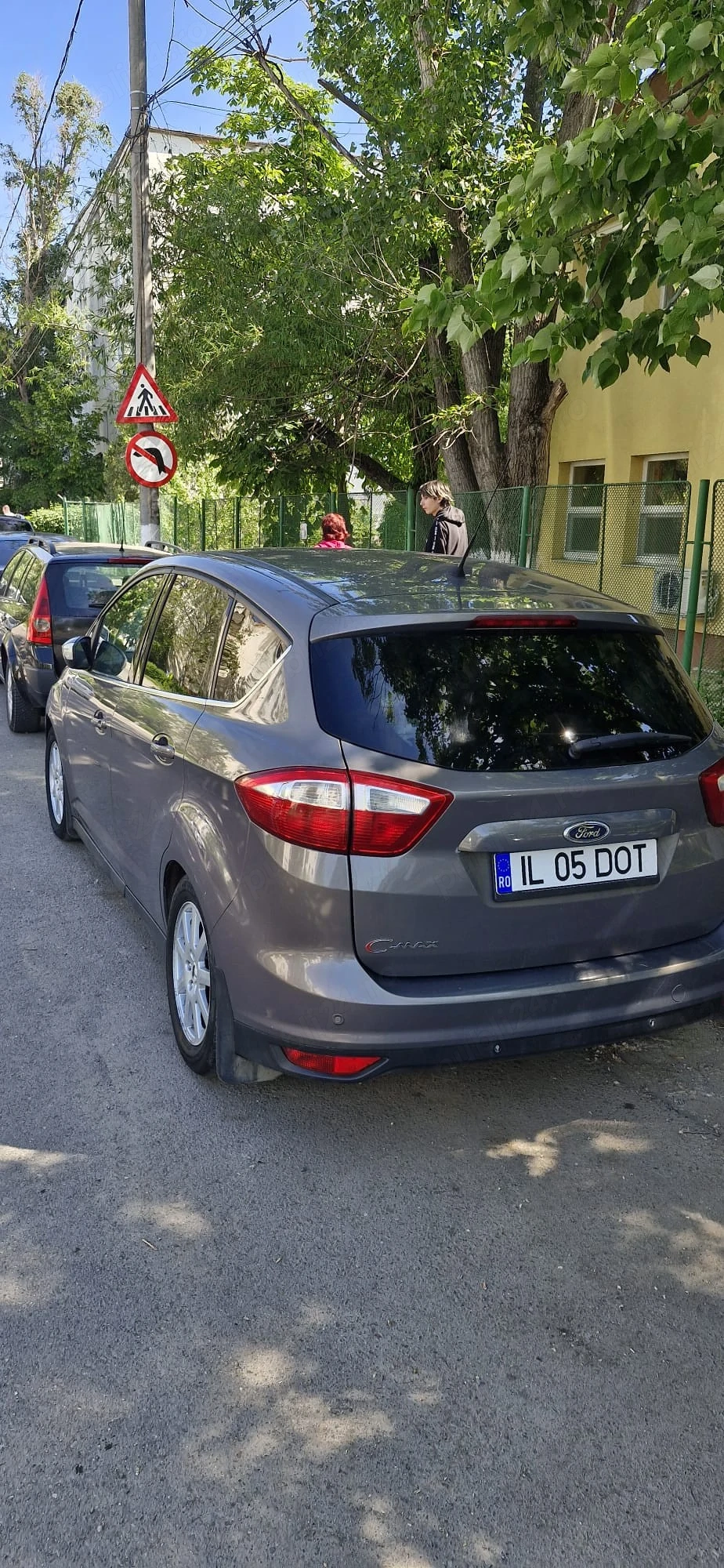 Ford C-Max 2012 luna Decembrie .itp valabil pana in 2027 Mai.toate schimburile de ulei facute 