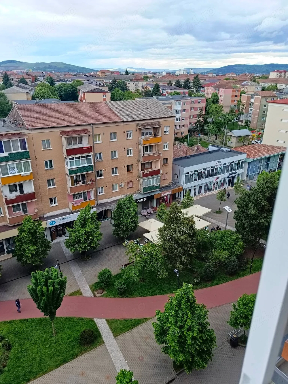 Vând apartament 3 camere 