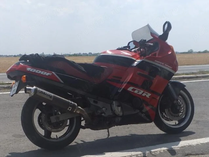 Vând cbr 1000f