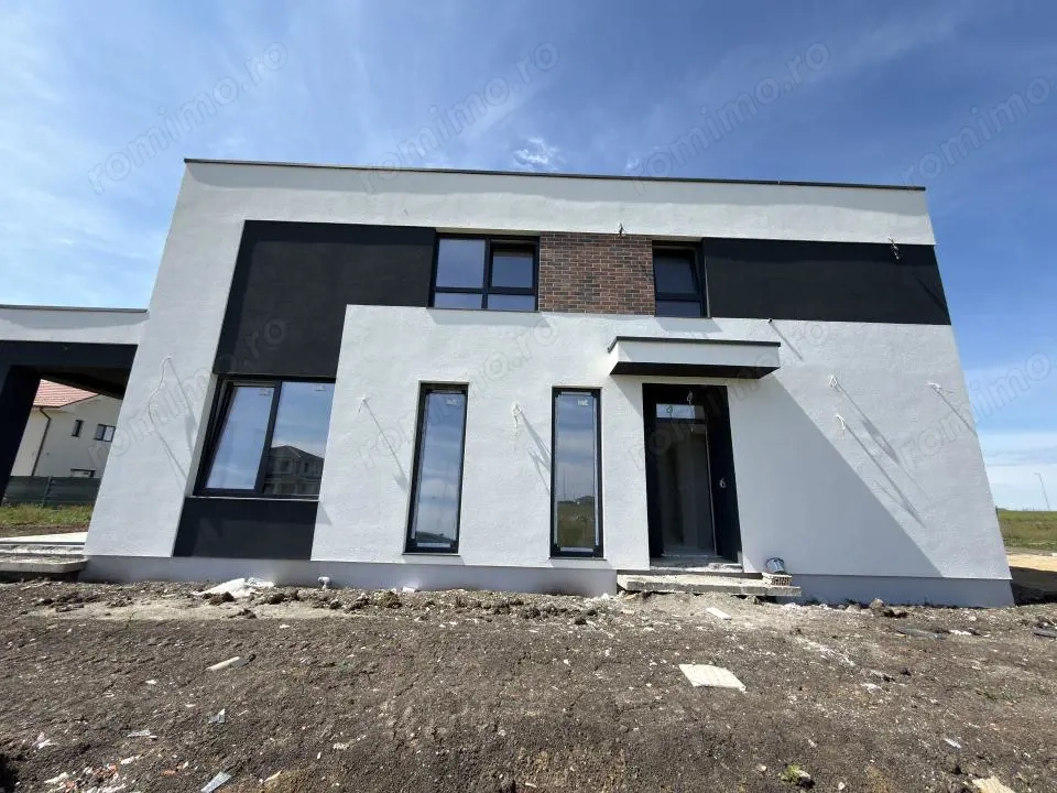 Duplex, 5 camere, 125mp utili, 277mp teren - Torontalului, Metro 2