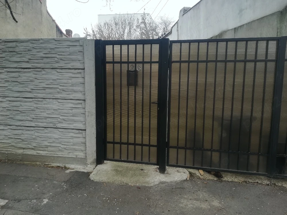 casa cu teren.pecineaga str alsfaltata
