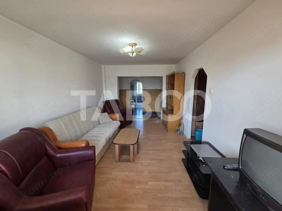 Apartament 3 camere 90 mp 2 balcoane zona Bulevardul Unirii