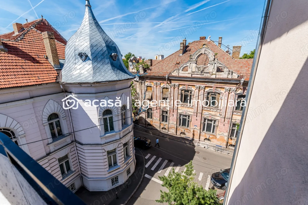 Apartament ultracentral cu 4 camere renovat recent Comision 0
