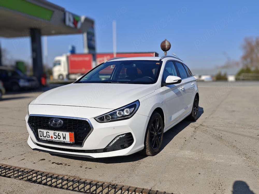 Vând sau Schimb Hyundai i30 CW 2020, 1.6 CRDi 136 CP   Manuală   212.000 km Fără Daune 