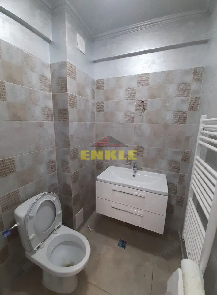 Spatiu comercial de vanzare zona centrala , pret 160.000 euro+ Tva !