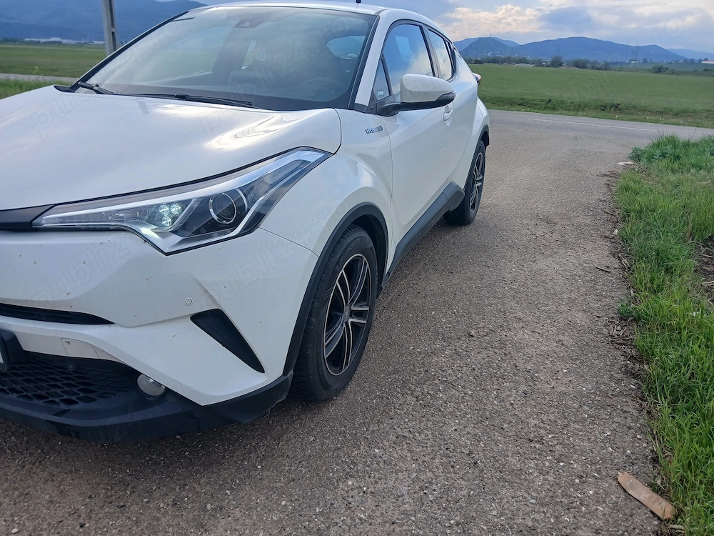 Toyota chr 2018 90kw led automat senzori
