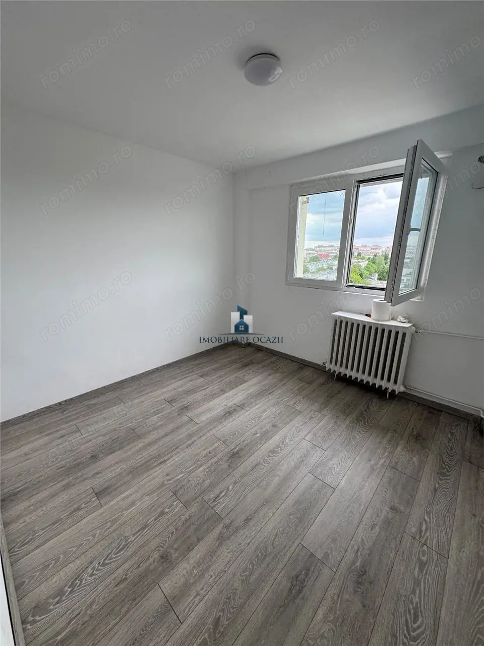 Apartament 2 camere Decomandat Berceni - Resita