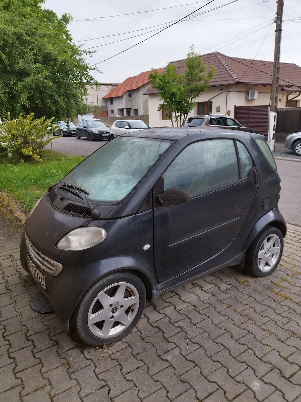 Vand auto Smart cu 2 locuri , pentru piese