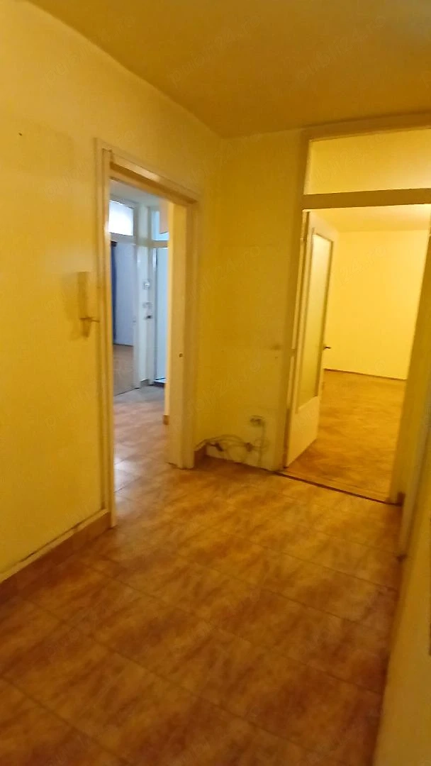 3 cam decomandat foarte spatios St O Iosif 2 bai 2 balcoane Boxa