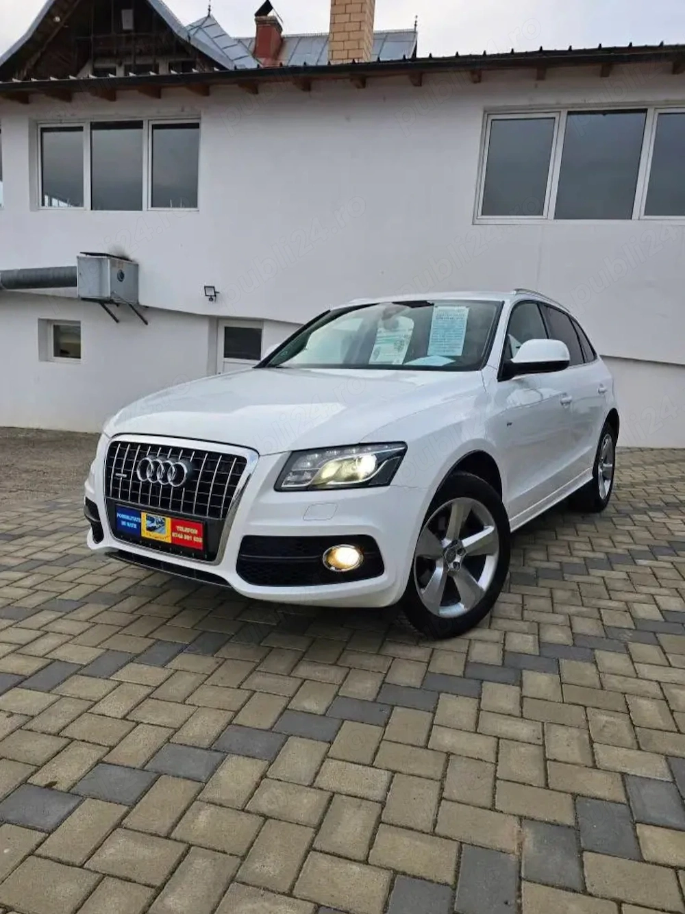 Vand sau schimb cu auto cu 7 locuri