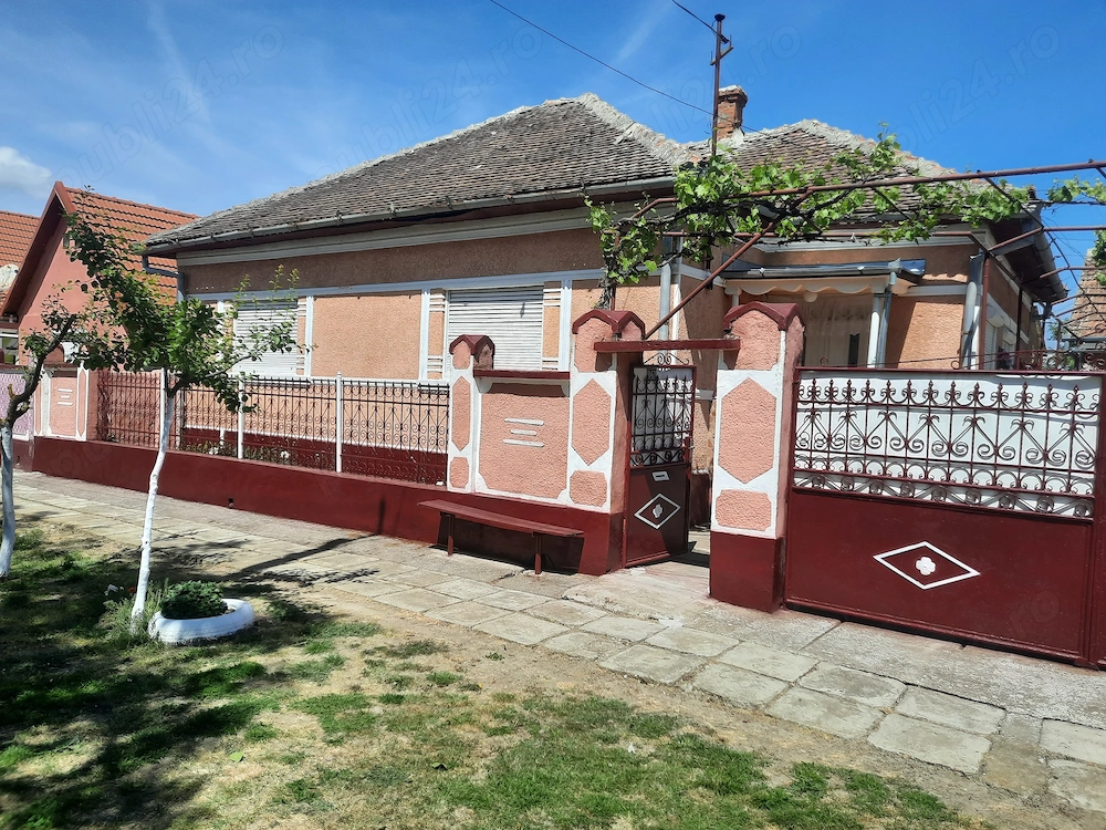 Casă solida în com. Sicula jud. Arad