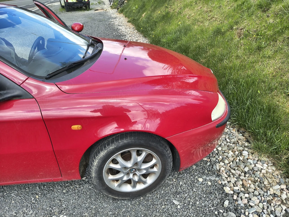 Vând alfa Romeo 147 din 2005 motor 1.6 benzina